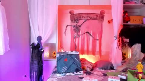         online show from October 2025 11:44:02 AM