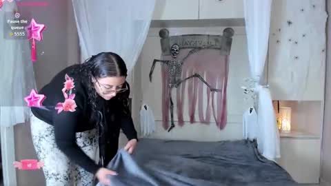         online show from October 2025 11:36:01 AM