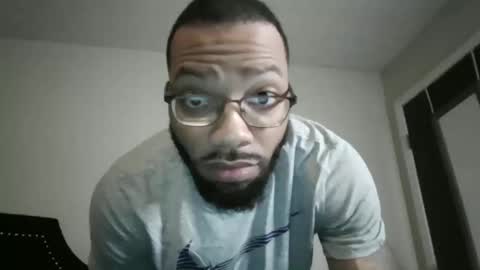 Snapshot of liightskinlover chatting on November 2025 05:24:02 PM liightsinlover online show from November 2025 05:24:02 PM