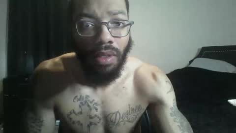 Snapshot of liightskinlover chatting on December 2025 05:41:01 PM liightsinlover online show from December 2025 05:41:01 PM