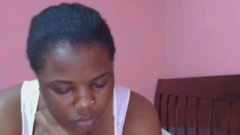 Snapshot of liilcutiee chatting on September 2025 10:56:02 PM Lily online show from September 2025 10:56:02 PM