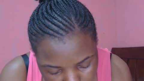 Snapshot of liilcutiee chatting on October 2025 11:03:01 PM Lily online show from October 2025 11:03:01 PM