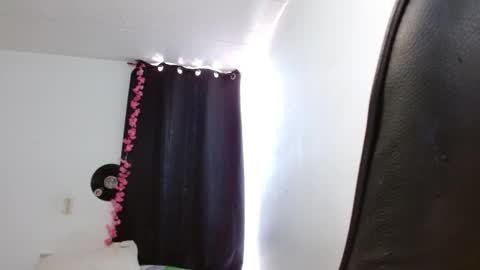 lisa online show from November 2025 04:39:02 PM