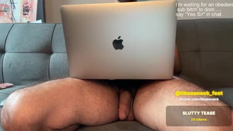 likeasnack online show from November 2025 06:30:01 PM