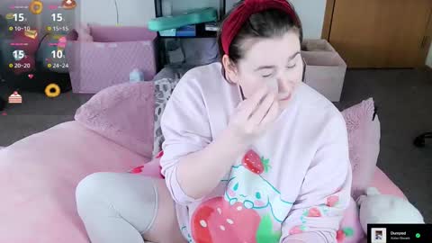 Snapshot of lil_alison_heart chatting on February 2026 03:38:01 PM Lil Alison Heart online show from February 2026 03:38:01 PM