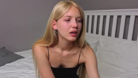 Emma online show from September 2025 10:27:01 AM