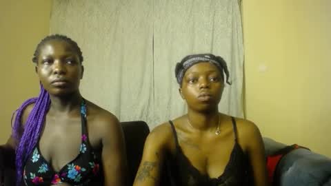 Snapshot of lil_tattie chatting on December 2025 01:22:02 AM Tattiey online show from December 2025 01:22:02 AM