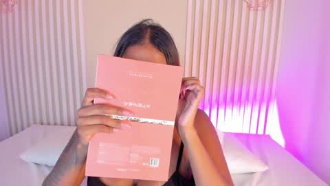 Snapshot of lila_cohen chatting on February 2025 07:57:02 PM L I L A online show from February 2025 07:57:02 PM