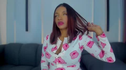 Snapshot of lila_cohen chatting on February 2025 09:36:02 AM L I L A online show from February 2025 09:36:02 AM