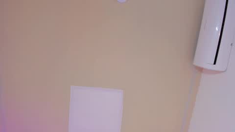 Snapshot of lila_cohen chatting on February 2025 11:48:02 PM L I L A online show from February 2025 11:48:02 PM