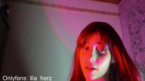 Snapshot of lila_herz chatting on October 2025 03:47:02 AM Ren online show from October 2025 03:47:02 AM