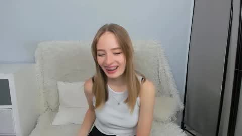 Snapshot of liladesire chatting on November 2025 11:29:01 PM LiliaDesire online show from November 2025 11:29:01 PM