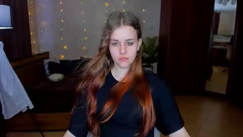 Snapshot of lilasparkling chatting on June 2026 09:40:02 AM LilaSparkling online show from June 2026 09:40:02 AM