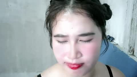 Im Rain online show from May 2026 10:42:02 AM