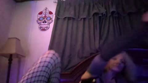 lilbit4u online show from December 2024 07:01:01 AM