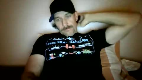 lildeer1980 online show from October 2025 01:14:02 AM