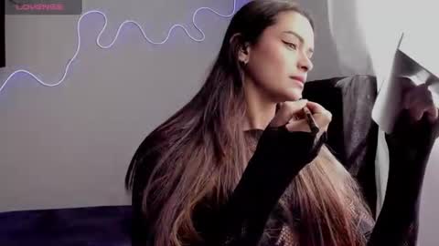 lili_evanss online show from June 2026 03:37:02 PM