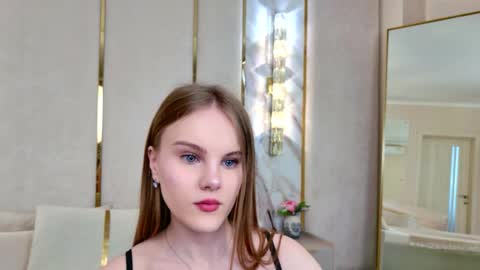 lili_lohan online show from May 2026 05:02:02 AM