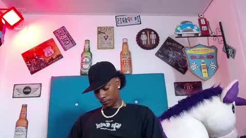 Snapshot of lili_roussi chatting on December 2025 11:00:02 PM lili_roussi online show from December 2025 11:00:02 PM