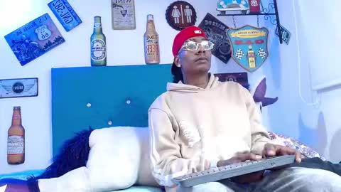 Snapshot of lili_roussi chatting on January 2026 10:59:02 PM lili_roussi online show from January 2026 10:59:02 PM