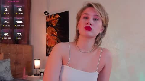 Lilian online show from November 2025 12:20:02 AM