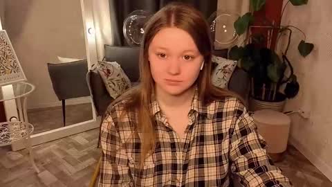 Lilian online show from March 2026 05:37:02 AM