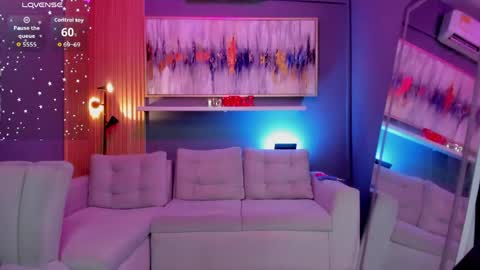 holis soy lily chang no olvides el pulgar arriba es muy importante para mi 3 independent model online show from May 2026 05:29:02 PM