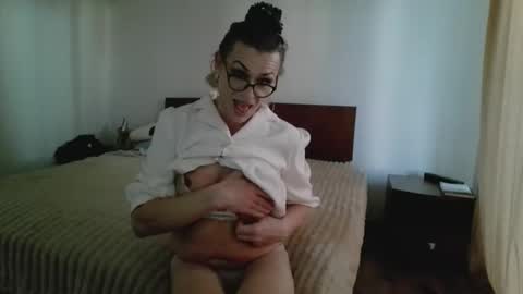 lilianashemale3 online show from February 2026 03:54:01 PM