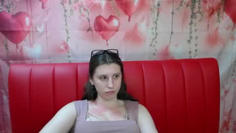 lilianashine online show from April 2026 12:29:02 PM