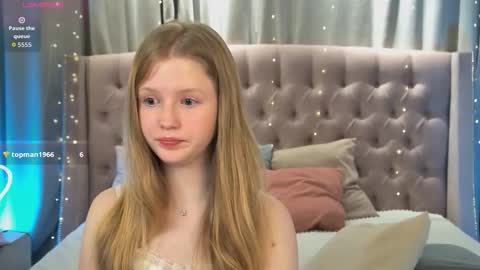 Lilian online show from March 2026 01:11:01 PM