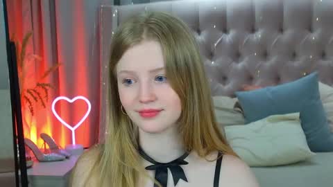 Lilian online show from April 2026 12:32:02 PM