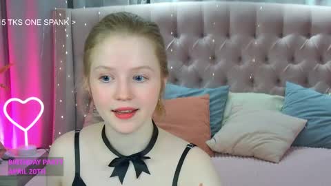 Lilian online show from April 2026 12:42:01 PM