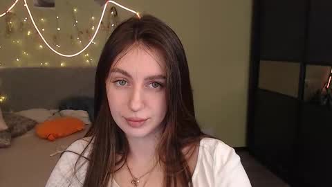 Lilu online show from December 2025 01:43:01 AM