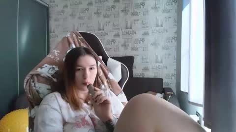 liliawoolf online show from March 2026 08:31:01 AM