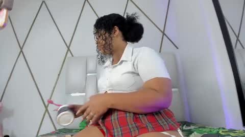 LIli cameron  online show from April 2026 11:38:01 AM