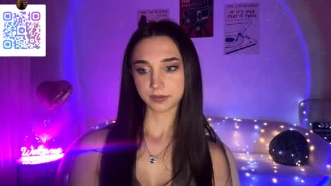 Lina online show from April 2026 10:22:01 PM