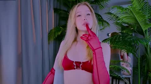 lililok101 online show from March 2026 03:21:02 AM