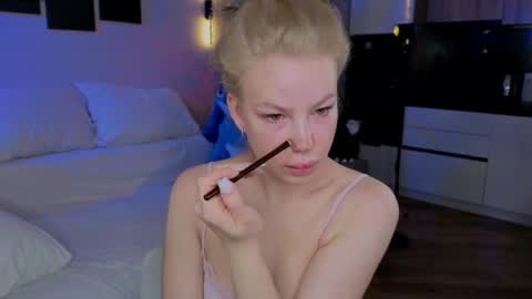 lililok101 online show from May 2026 01:36:01 AM