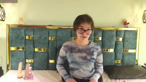 Snapshot of lilimini032 chatting on February 2025 01:30:02 AM lilimini online show from February 2025 01:30:02 AM