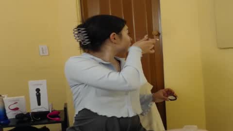 Snapshot of lilimini032 chatting on October 2025 07:44:01 PM lilimini online show from October 2025 07:44:01 PM