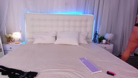 Snapshot of lilit_1love chatting on September 2025 05:15:02 PM Lilit online show from September 2025 05:15:02 PM