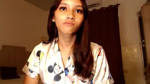 Snapshot of lilit_sensual chatting on October 2025 05:16:02 AM Chloe online show from October 2025 05:16:02 AM