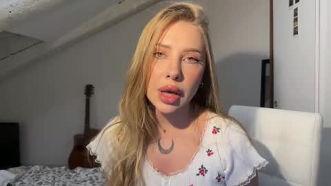 Lilith online show from May 2026 07:20:02 PM
