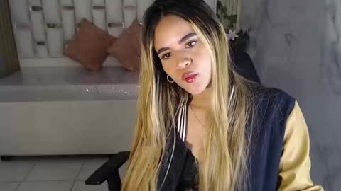 Lilith  online show from September 2025 03:23:02 PM