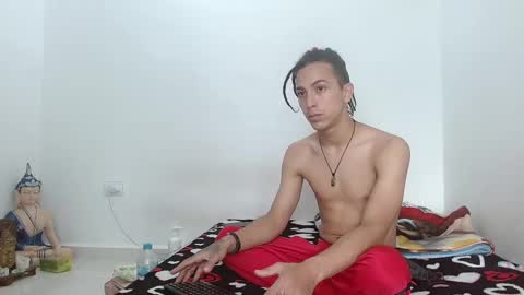 Snapshot of lilith_and_marcusblain chatting on March 2025 02:29:01 PM Lili Marcus online show from March 2025 02:29:01 PM