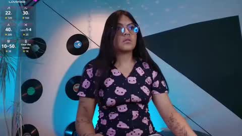 Lilith and Khloe  online show from September 2025 11:26:01 AM