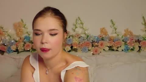 Lilith Bonheur online show from February 2026 09:22:02 PM