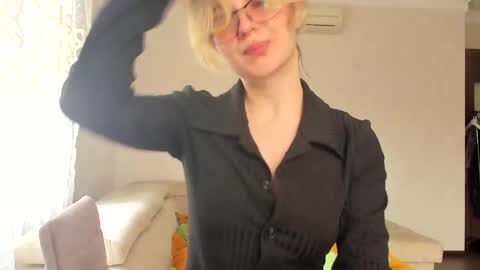 Snapshot of lilith_lutherlow chatting on May 2026 09:49:02 AM lilith online show from May 2026 09:49:02 AM