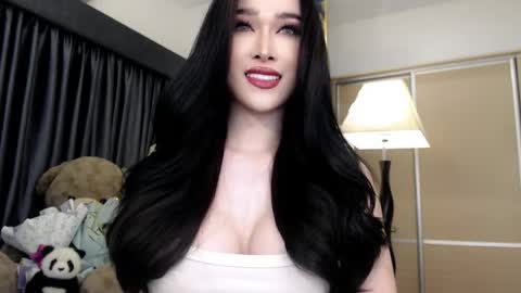 QUEEN LILITH BORBON online show from May 2026 06:49:01 PM