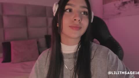 lilith_sage_ online show from March 2026 07:50:01 PM